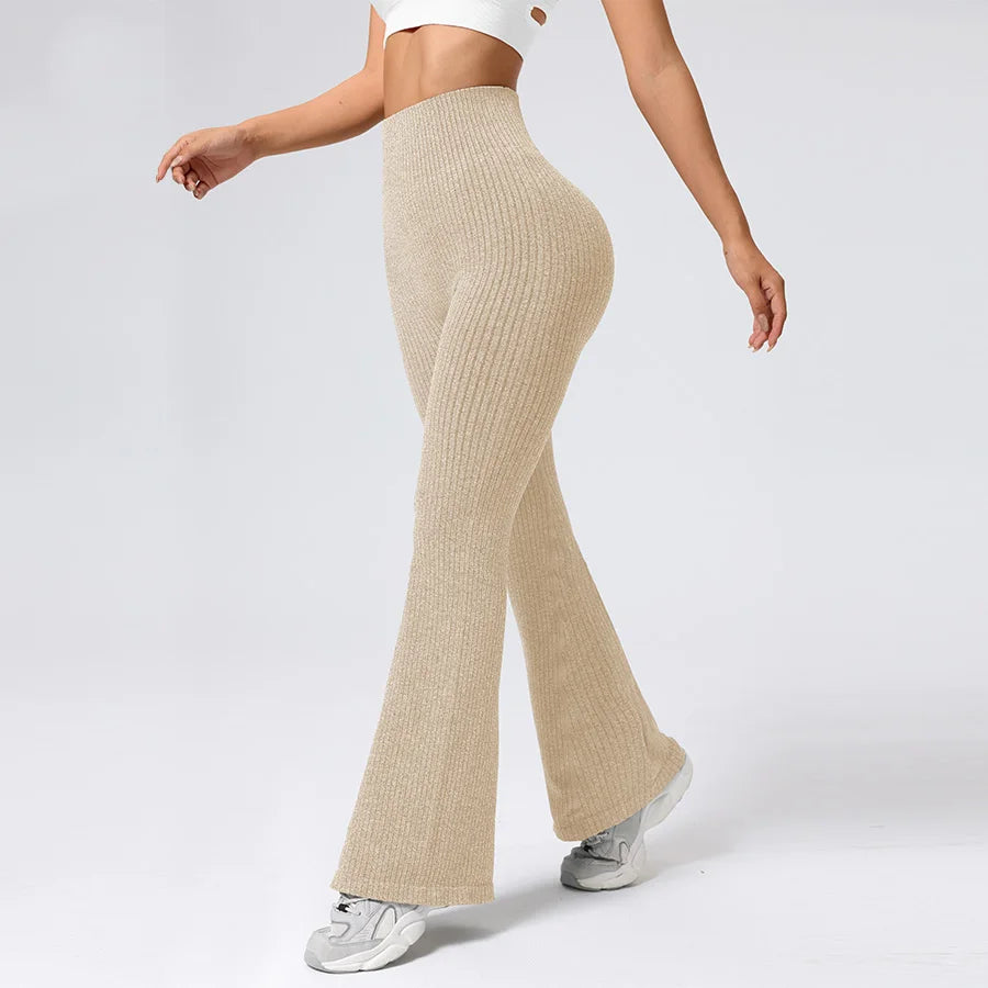 Elara Seamless Flare Legging